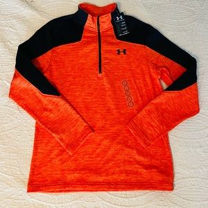 Men Under Armour pullover, NWT